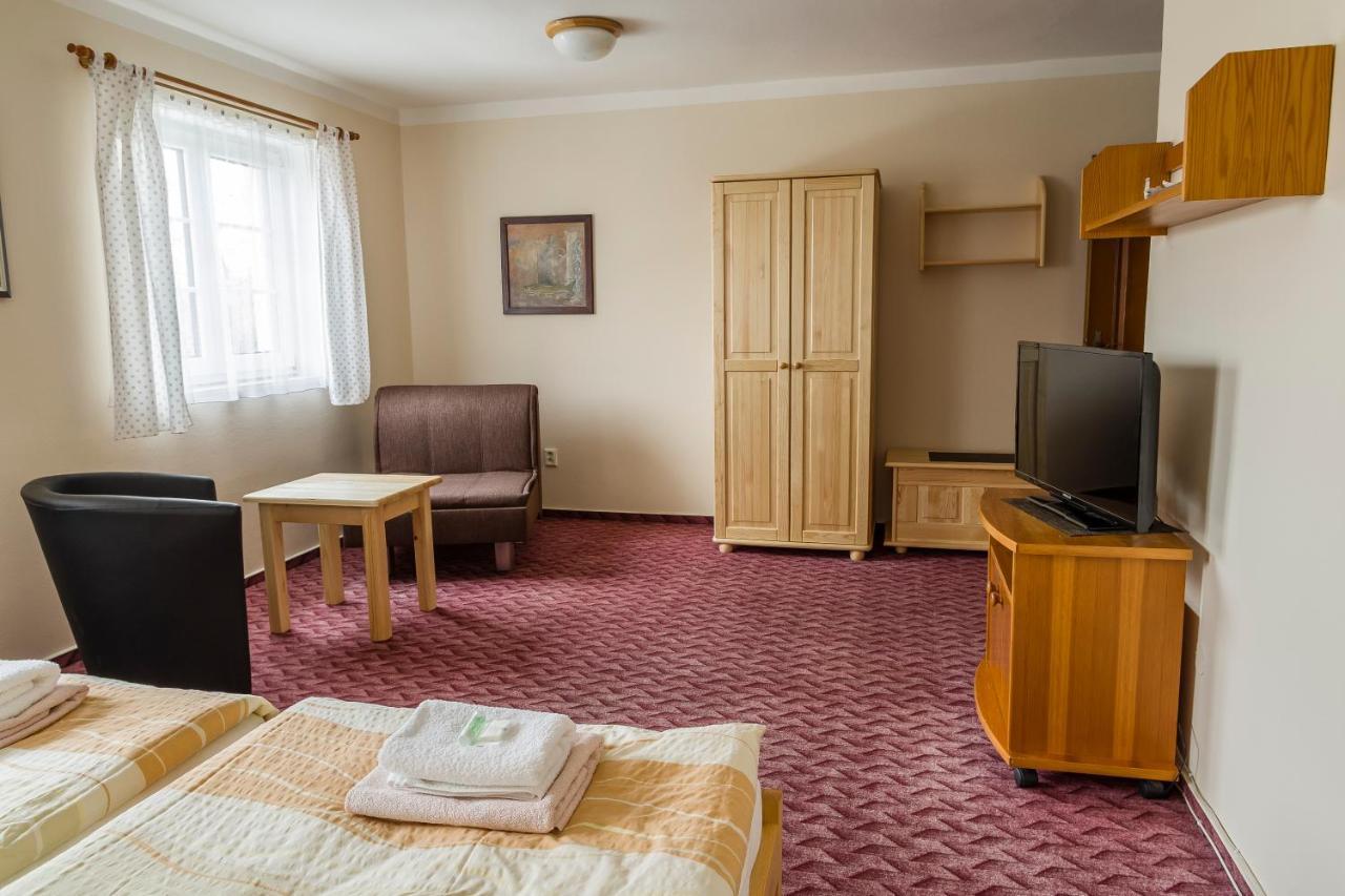 Penzion U Candru Vyšší Brod Exterior foto